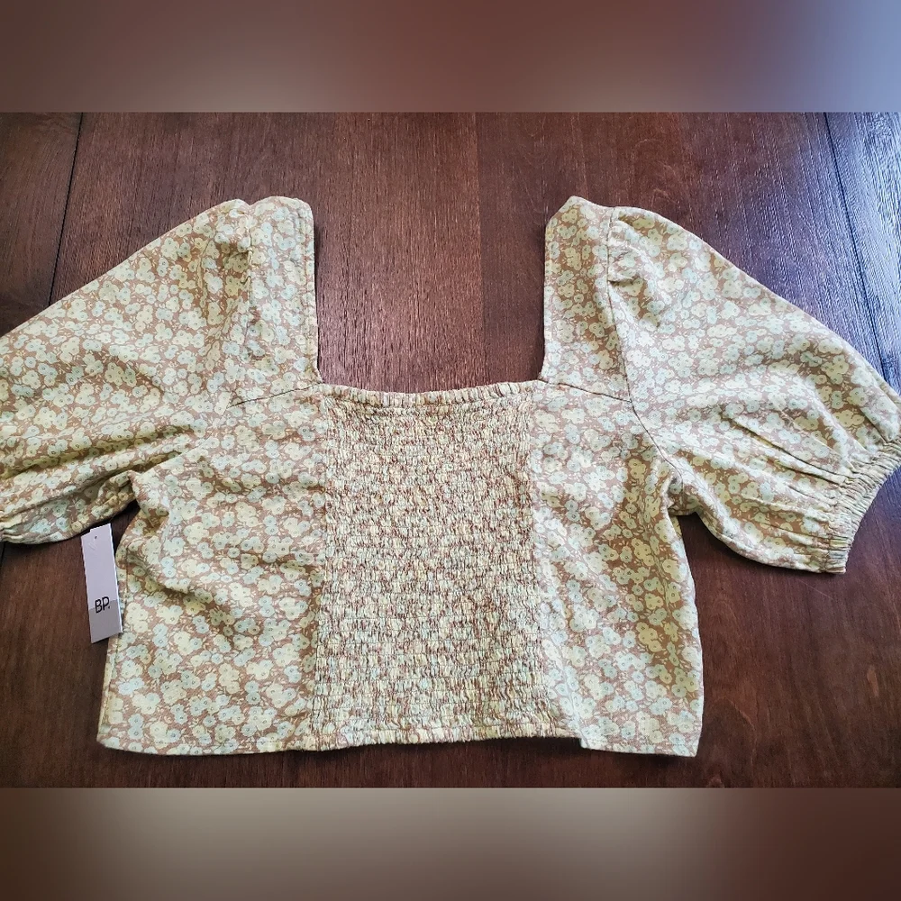 NWT BP Puff Sleeve Crop Top Allison Floral‎ - Picture 3 of 6
